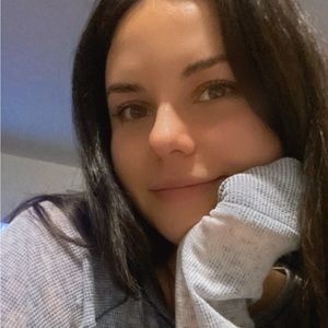 Meet your Posher, Anna elizabeth